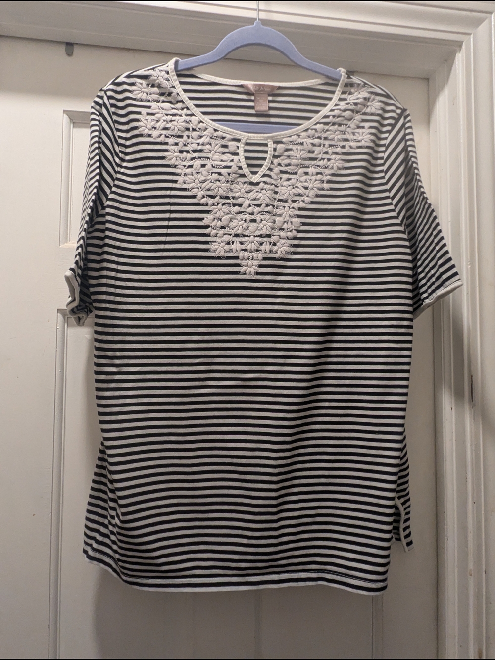 Striped Embroidered Neckline Tee - Black & White